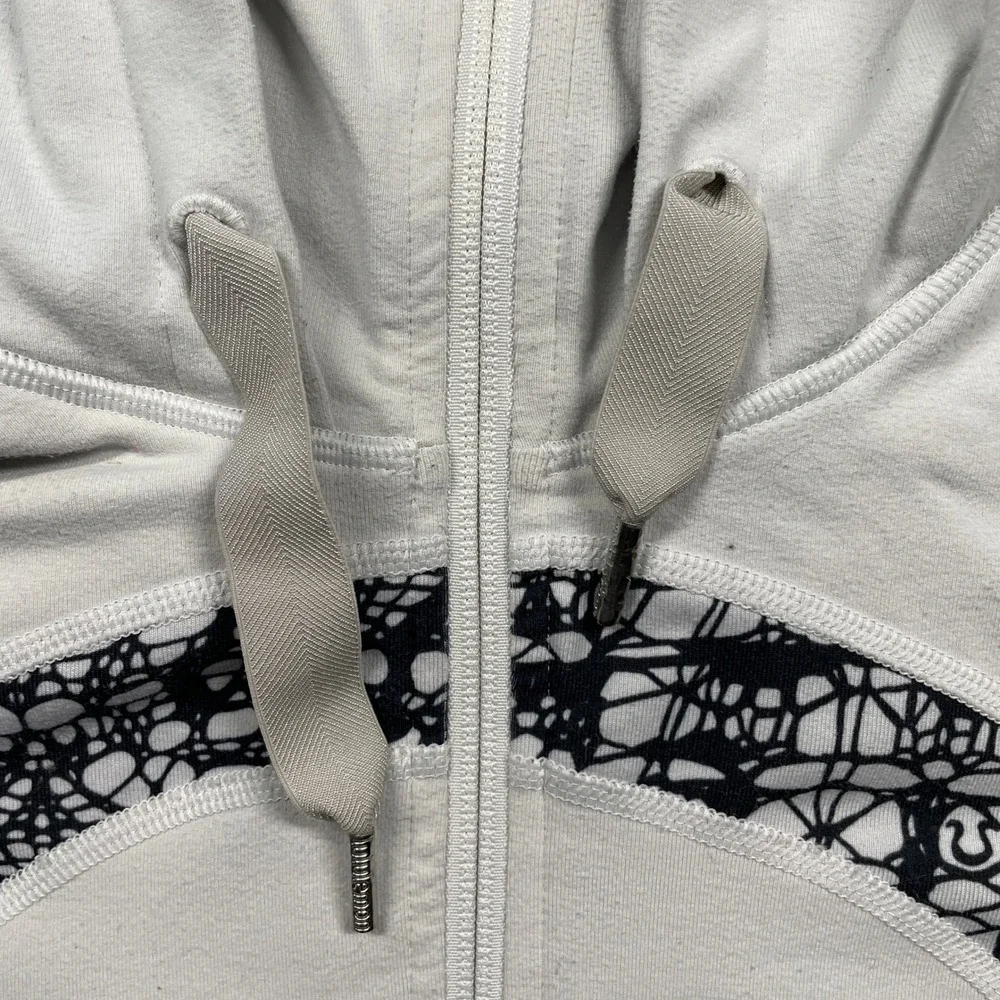 lululemon athletica wrap yourself